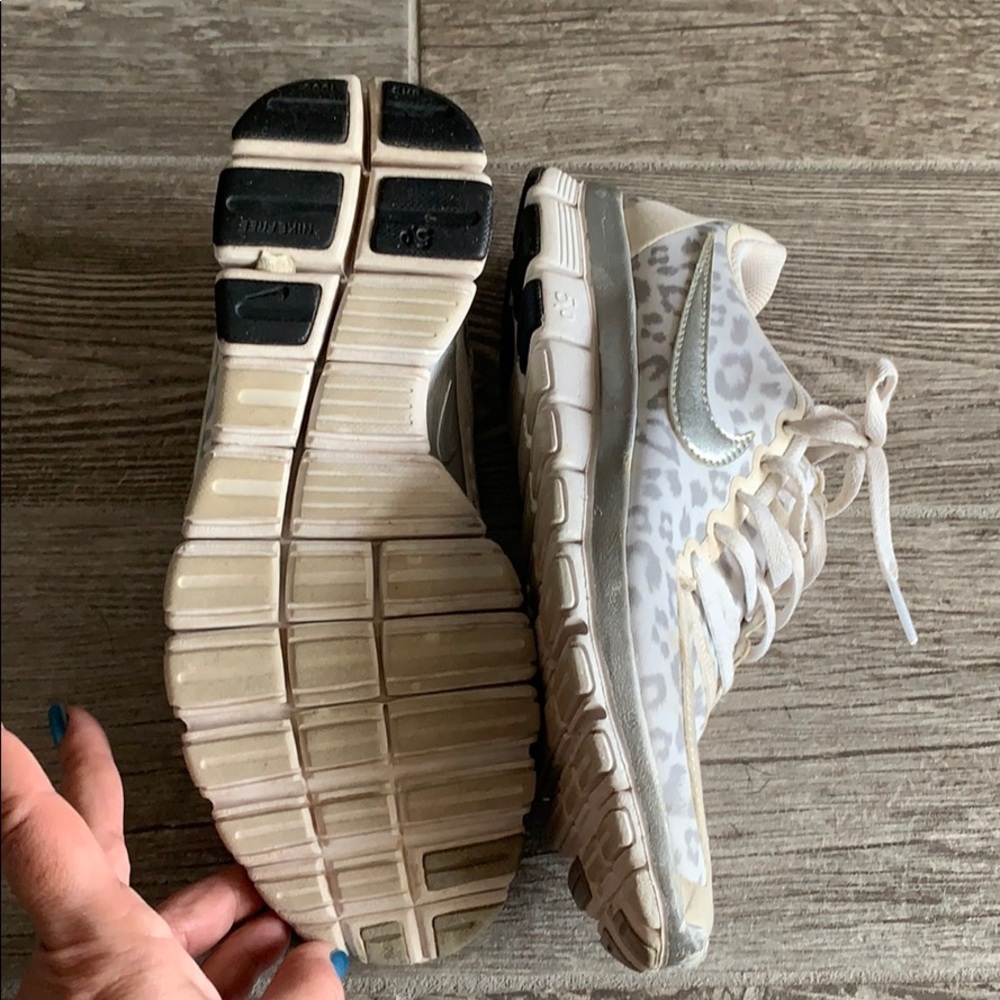 Nike leopard white and gray sneakers - Picture 4 of 6